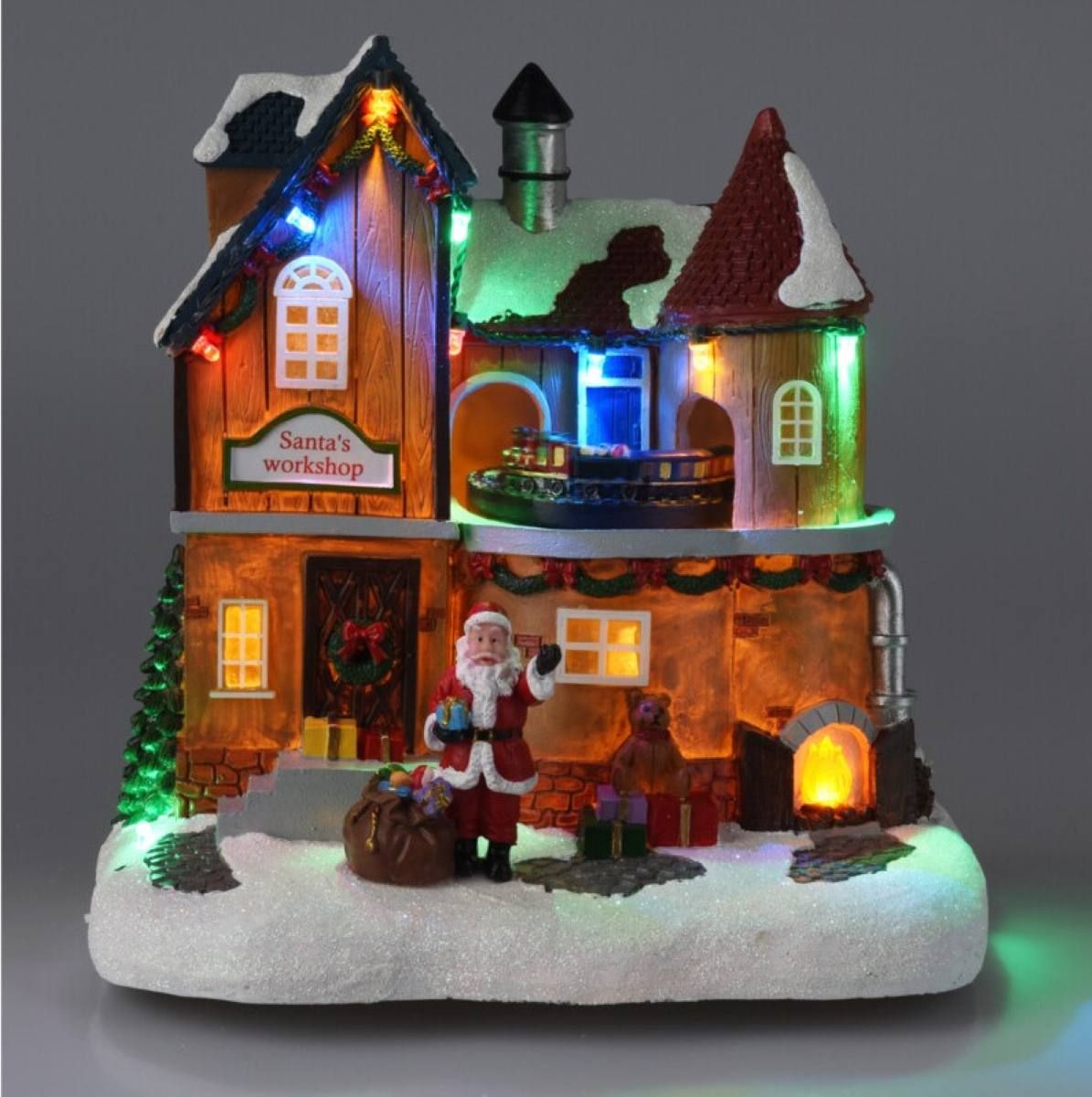 Kersthuis Santa Village, LED en Draaiende Kersttrein