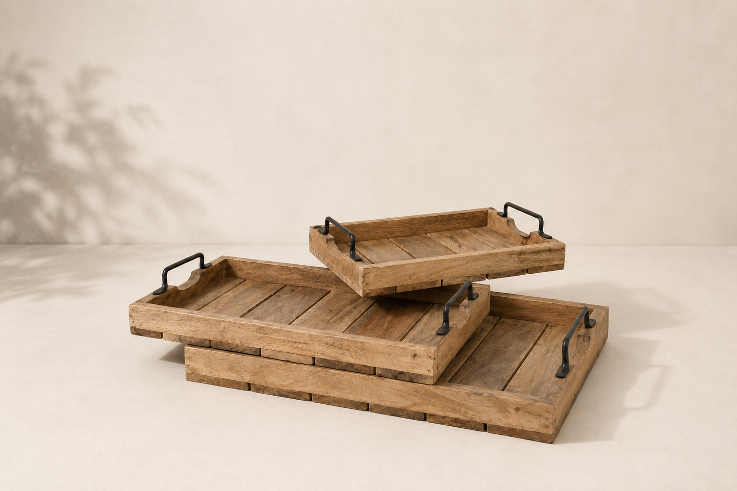 Mangohout dienbladen set van 3 met handgrepen 38 45 en 57 cm